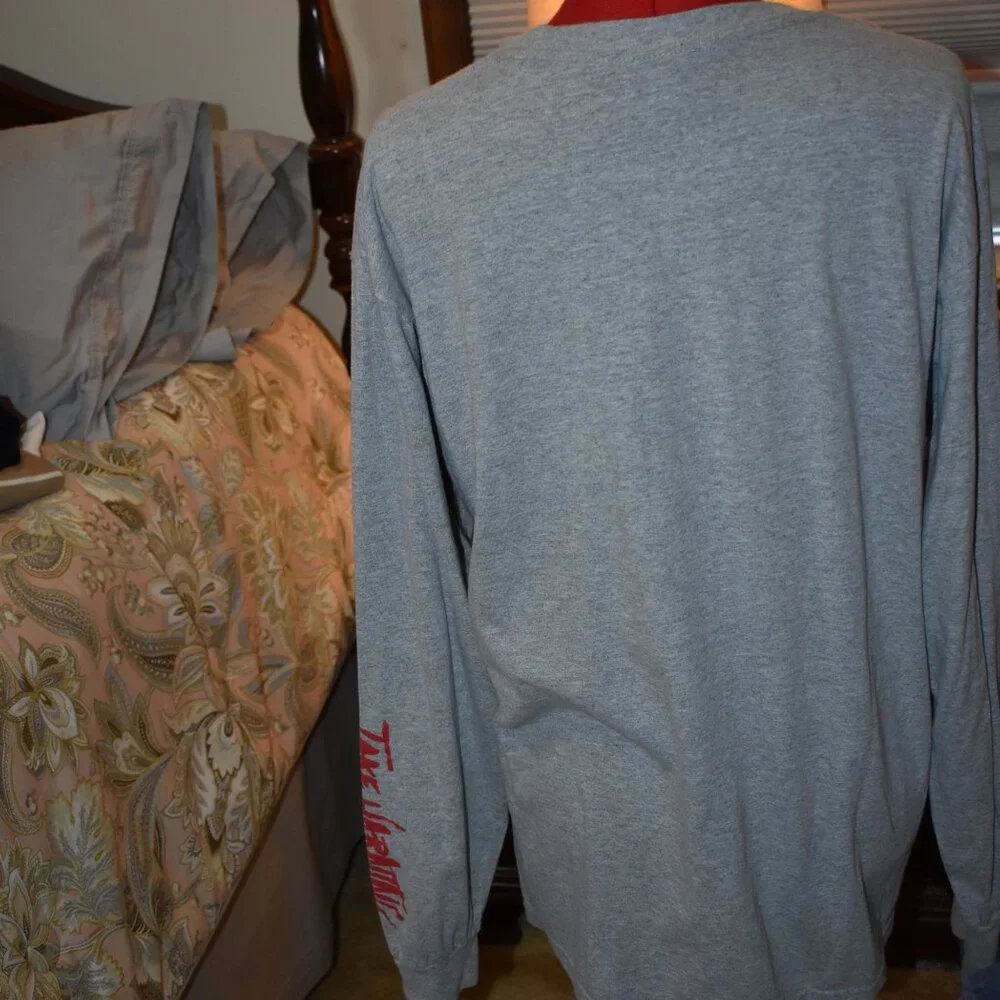 tee - Picture 3 of 5